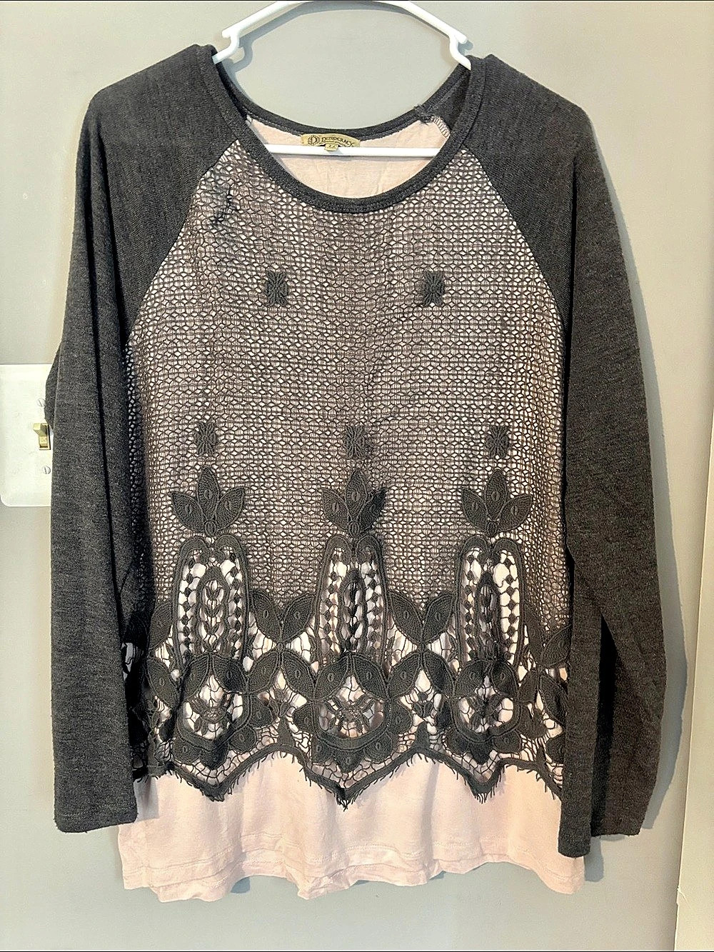 Democracy Lace Long Sleeve Top in Black & Pink Size XL Like New